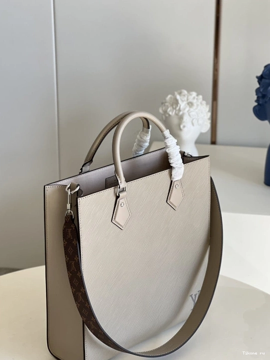 Cheap PLAT PETIT LOUIS VUITTON SAC 0819